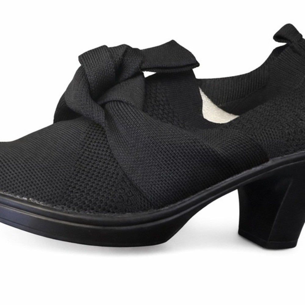 bernie mev. Black Knitted Heels